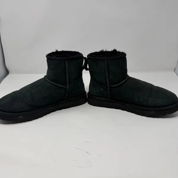 UGG Classic Mini II Suede Shearling Ankle Boot Black Women Size 7 - Image 6
