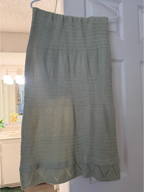 SheIn Knit long skirt olive green Small - Image 2