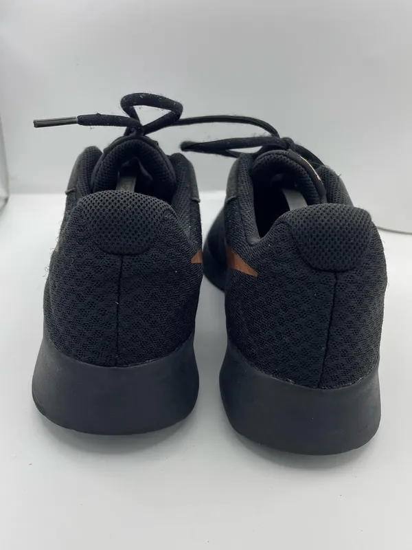 Nike Tajun casual comfy black sneakers women’s Size 9.5 - Image 6