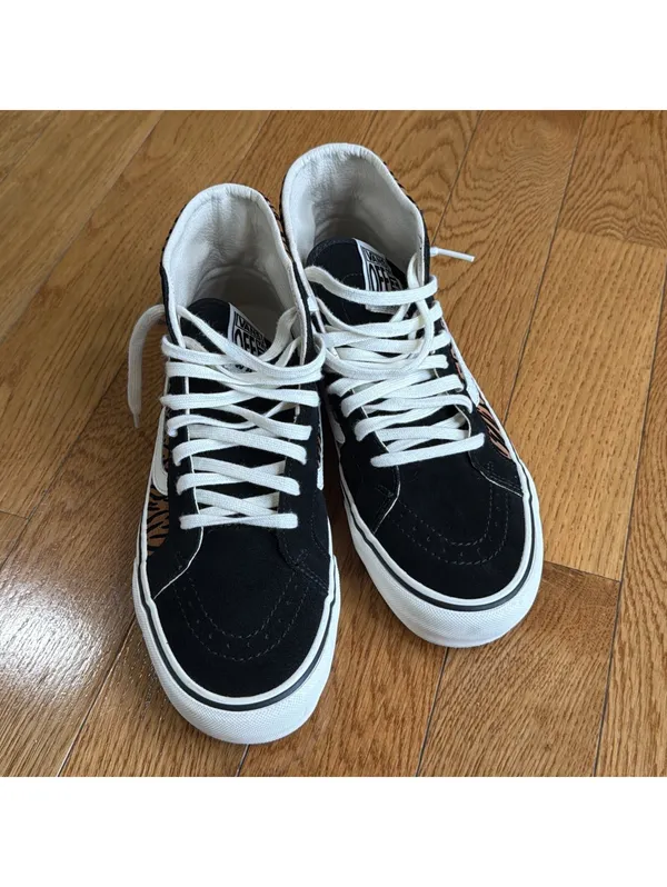 Size 8.5 US Men’s/ 10 W VANS Sk8-Hi 38 Decon S Animal Stripe Black Marshmallow - Image 3