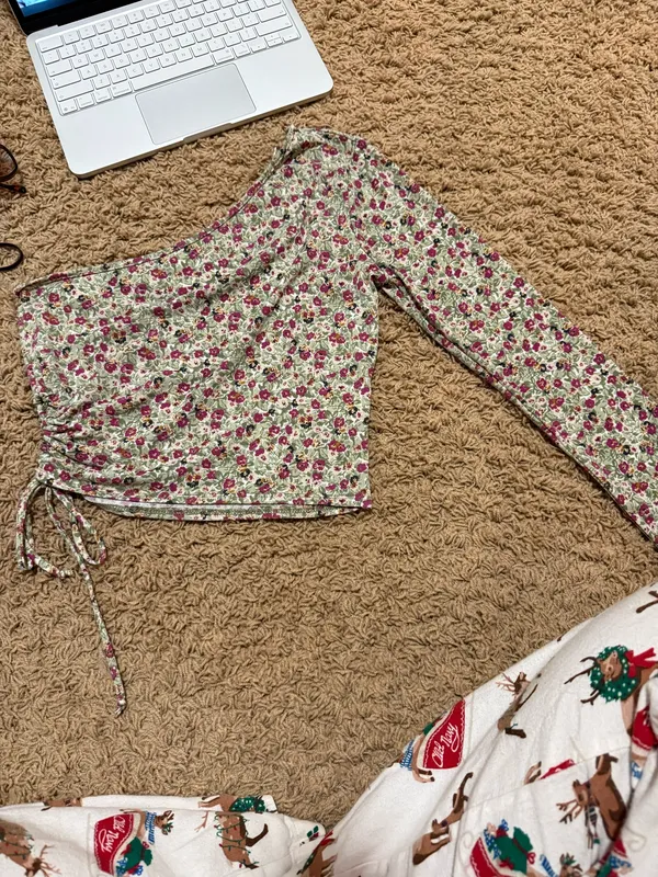 One Shoulder Blouse Multiple Size M - Image 2
