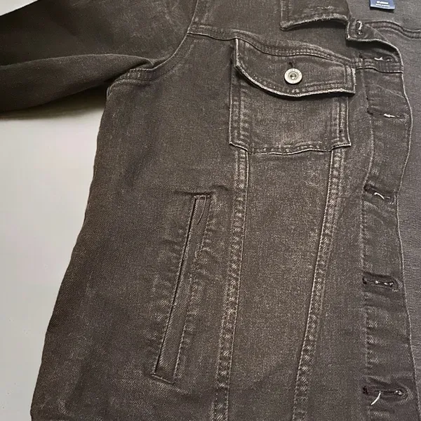 ARIZONA Women’s Black Distressed Button-up Denim Jean Jacket - Image 6