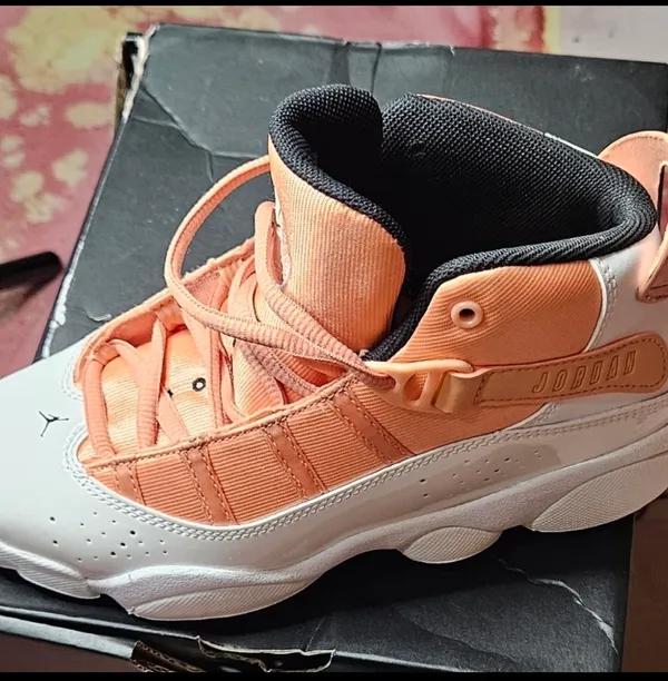 Jordan RETRO13(NWOT)(2) - Image 6