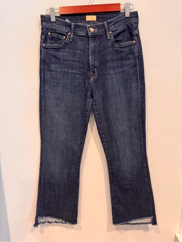 MOTHER The Insider Crop Step Fray Jeans - Dark Wash 29 - Image 2