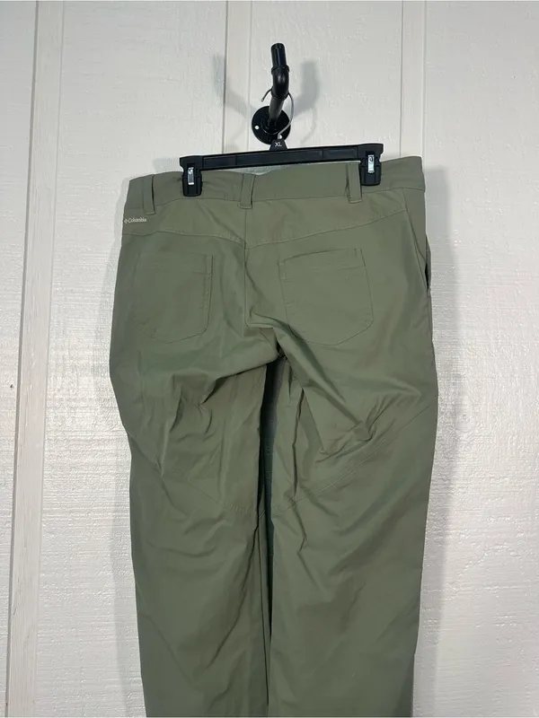 Columbia Women’s Green Pants Size 12 EUC - Image 8