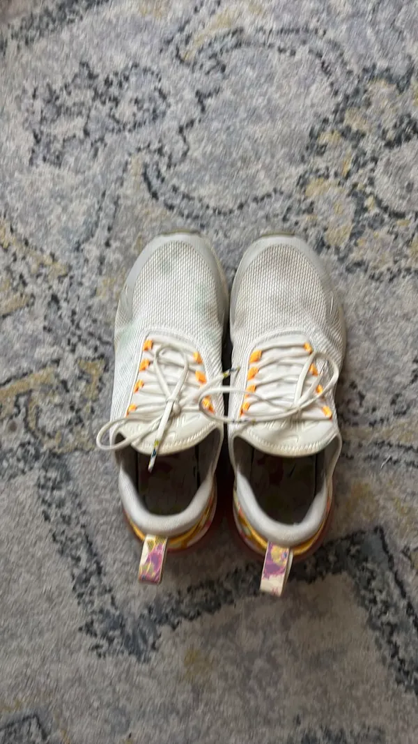 Custom Nike Air Max - Image 4