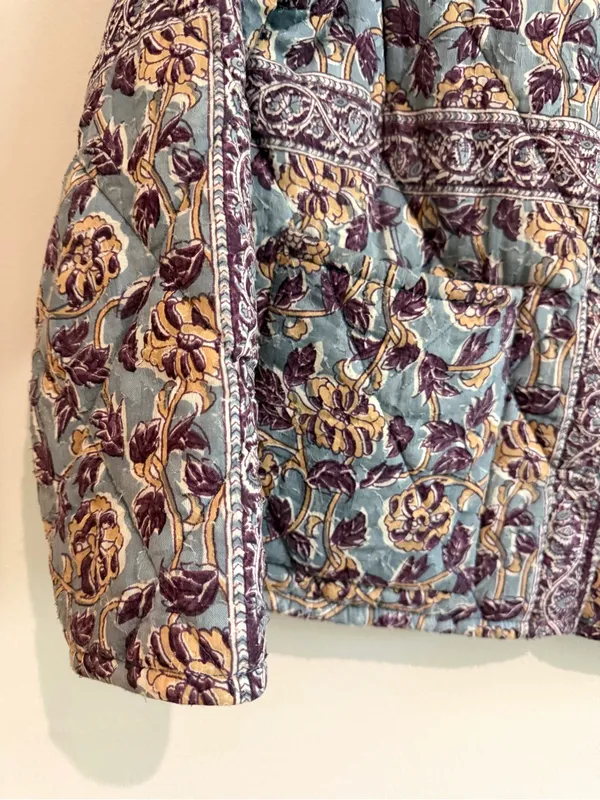 Anthropologie Antik Batik Jacket Quilted Cotton Floral Size Small - Image 4