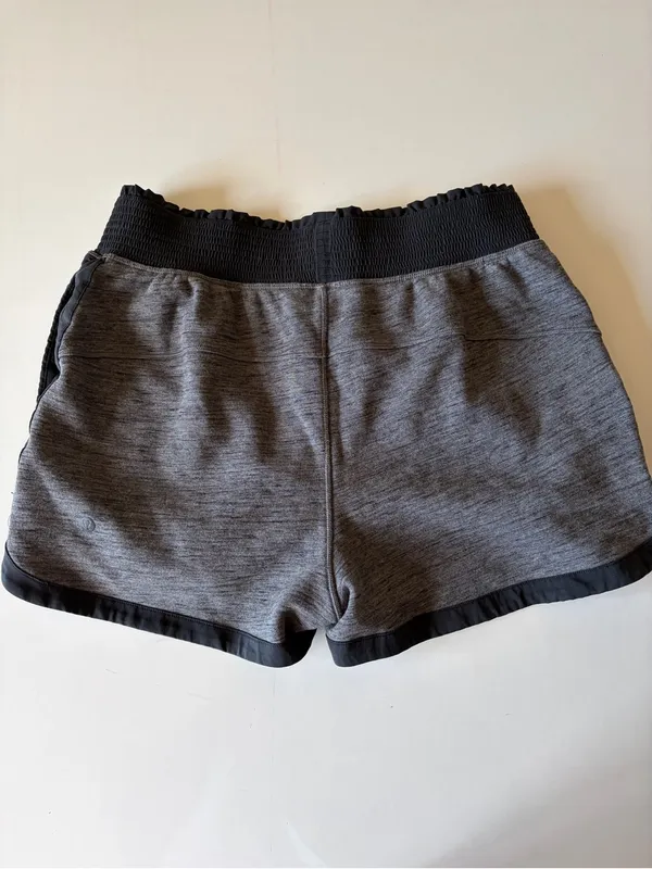 Lululemon Cool And Collected Shorts Women’s Size 8 Gray Black Trim Yoga Athletic - Image 8