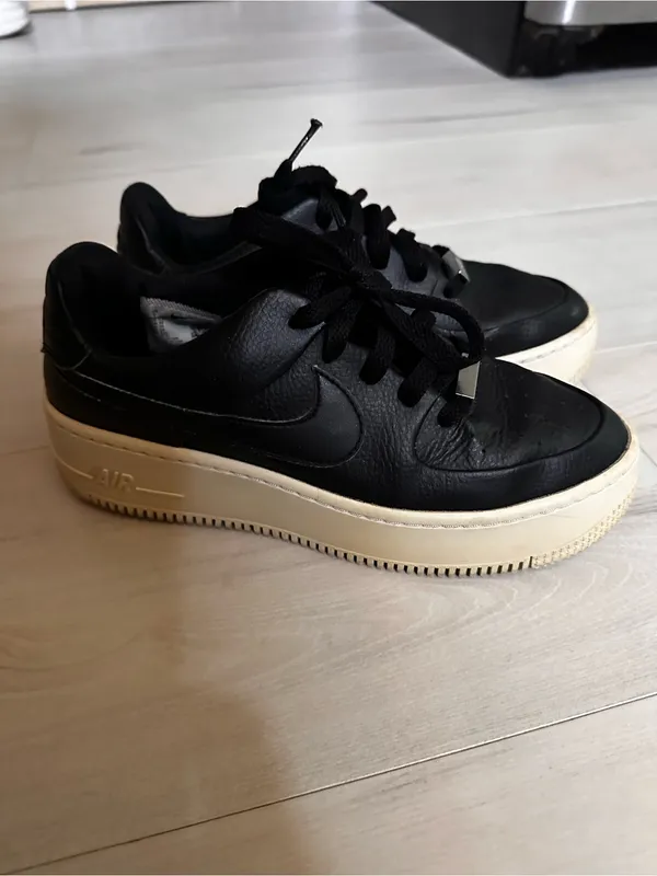 Nike Air Force 1 Black leather Sage Low Size 7 0118 - Image 3
