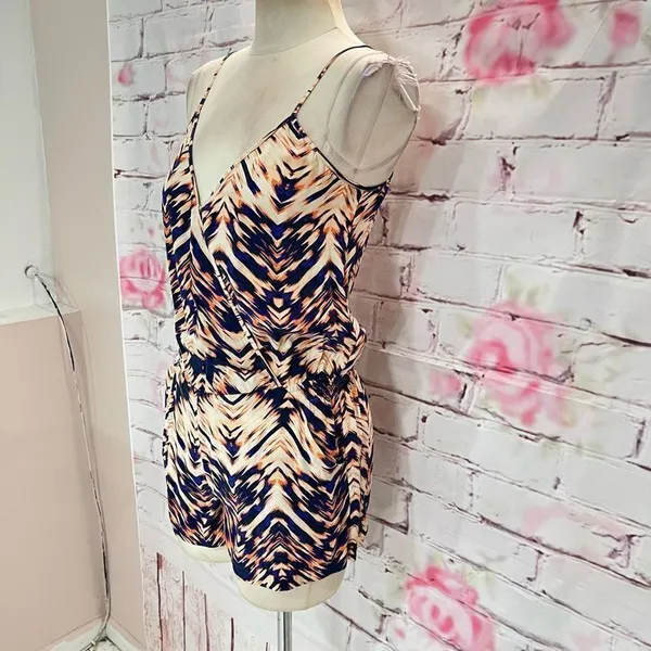 Parker Harrison silk romper in Deep Sea Sunrise Parke size small - Image 3