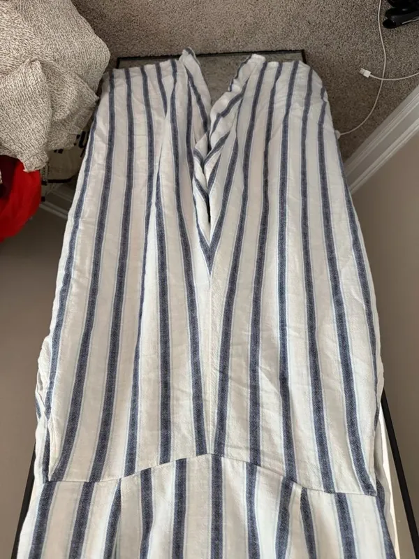 Old Navy Blue and White Striped Jumpsuit - Image 3