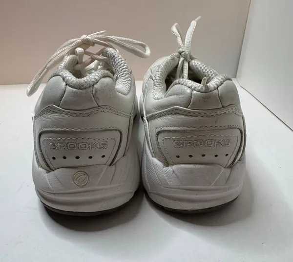 Brooks Addiction Walker Size 8.5 - Image 4