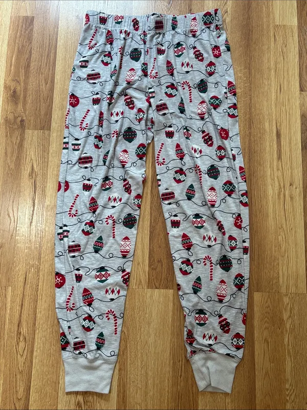 Derek Heart Red "Merry & Bright" Pajama Set with Gray Ornament Pants - Image 6
