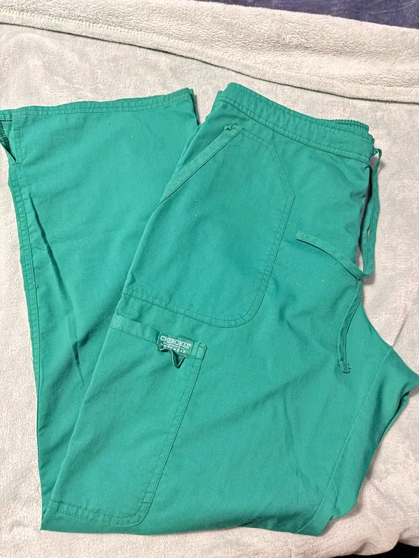Cherokee Workwear scrub set - Image 2