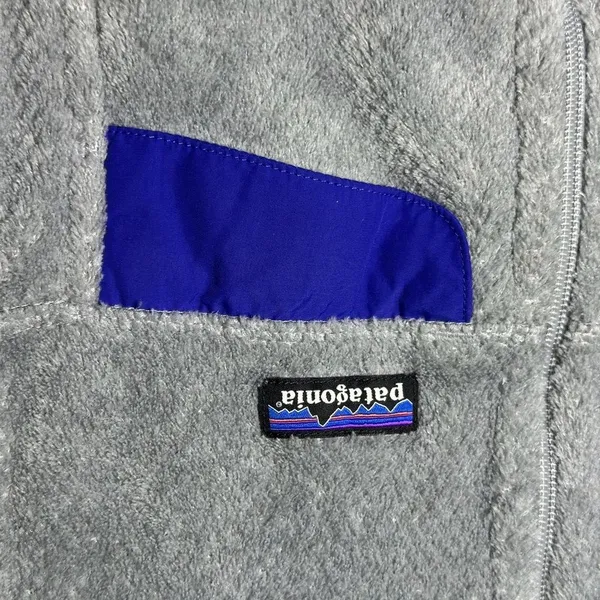 Patagonia Women’s Cozy Gray Fleece Vest‎ with Blue Detail Size Large - Image 4