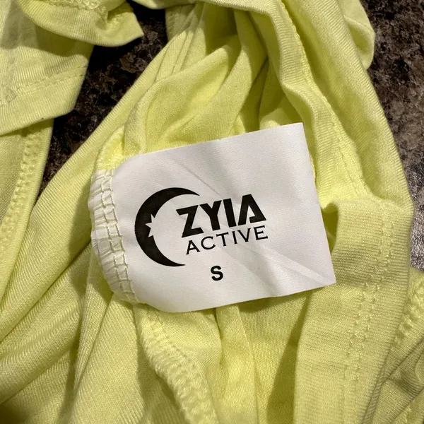 Zyia Top Long Sleeve Open Back Yellow Lightweight Yoga Athleisure Tee Size Small - Image 3