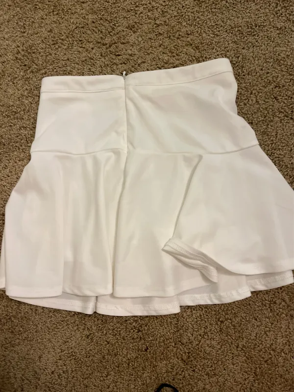 White Skirt Size XS - Image 3