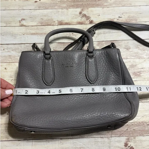Kate Spade New York Leighton Pebbled Leather Gray Satchel Handbag Old Purse - Image 11