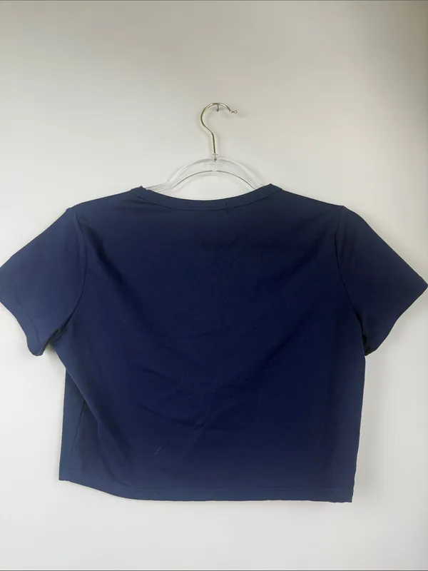 Wynnque Blue Cropped Crew Neck Short Sleeve Fitted Stretchy Top Size Medium - Image 3