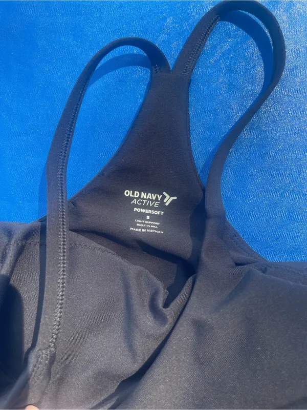 Old Navy Active PowerSoft Crop Tank Women’s Small Black Built-In Bra - Image 2