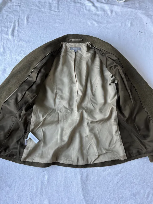 Ann Taylor Green Blazer Jacket - Size 4 - Image 3