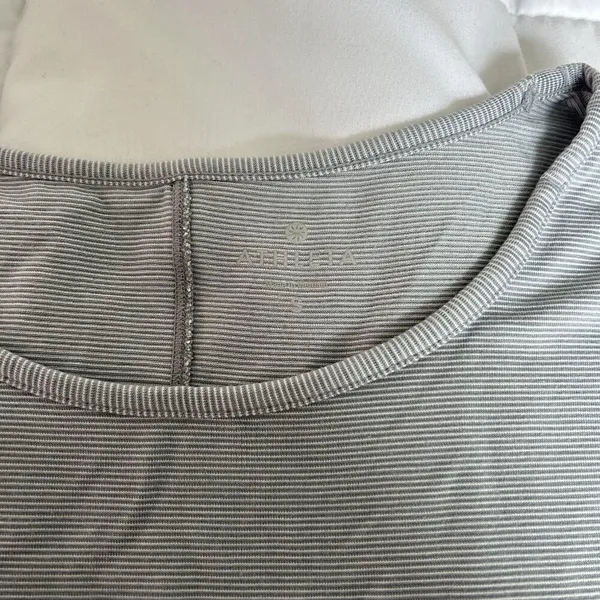 Athleta Womens Small S Shanti Micro Stripe Tank Top Gray‎ White Workout Yoga - Image 4