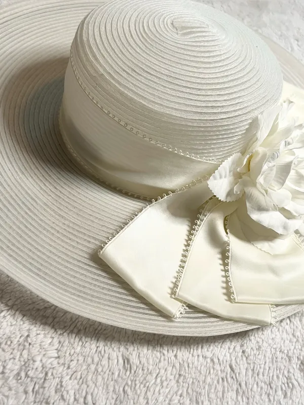 American Vintage Vintage Ivory White Wide Brim Floral Fascinator Derby Hat Wedding Church Bride - Image 8