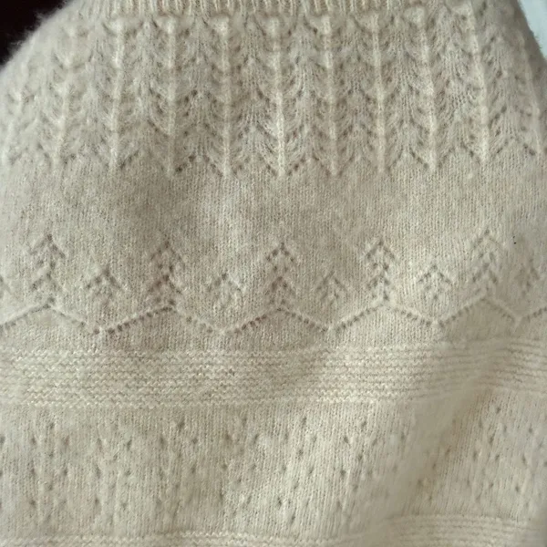 Vintage 100% Wool LIghtweight Cream Pointelle Turtleneck Funnel Sweater Small - Image 3