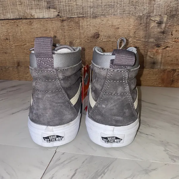Vans Grey SK8-Hi Rabbit Frost Skate Shoes New with tags Mismatched - Image 9