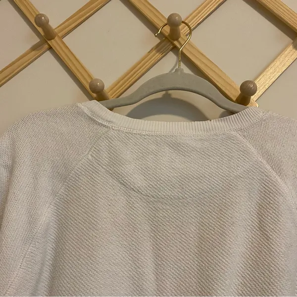Aerie White Textured Pullover Crewneck size Large - Image 8