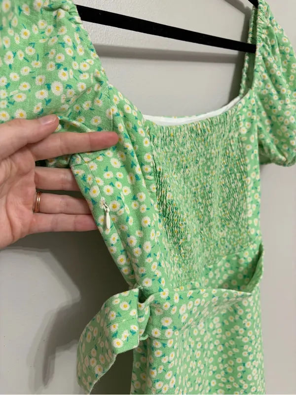 Zara Linen Blend Puff Sleeve Mini Dress in Light Green Floral Daisy Print Size S - Image 7