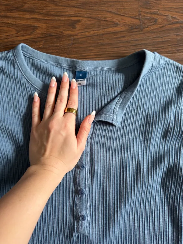 Old Navy Top - Image 2