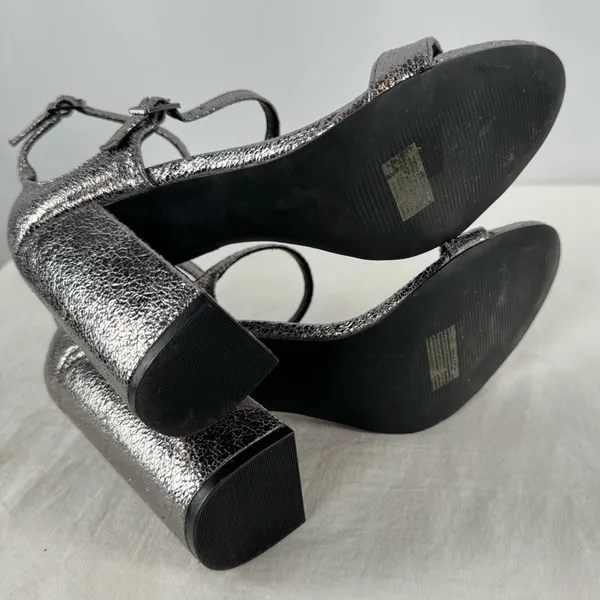 Steve Madden Parrson Pewter Ankle Strap‎ Heels in Metallic Size 8 - Image 7