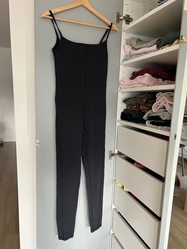 Divinity Aritzia Jumpsuit Wilfred Free Black - Image 6