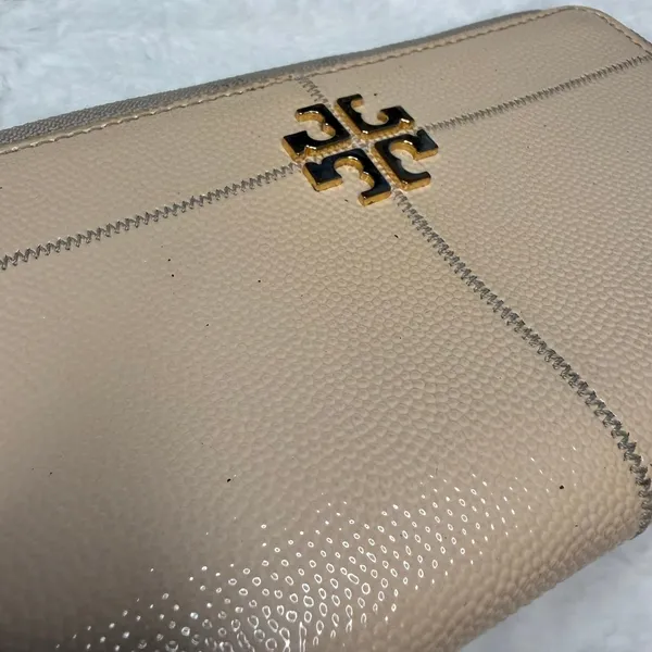 TORY BURCH Zip Around Wallet - Image 6