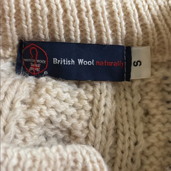 VTG British Wool Chunky Oversize Wool Cable Knit Cardigan Sweater Sz S Ivory - Image 7