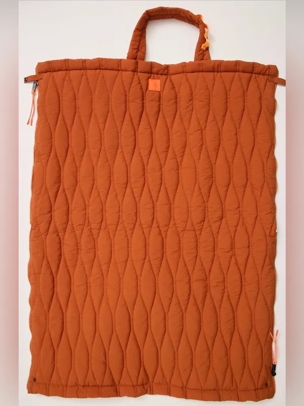 Free people movement fold out blanket tote NWT Terra - Image 4