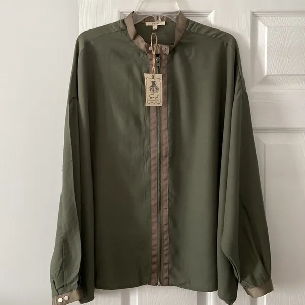 Easel shirt / jacket olive green color very beautiful size L - Image 4