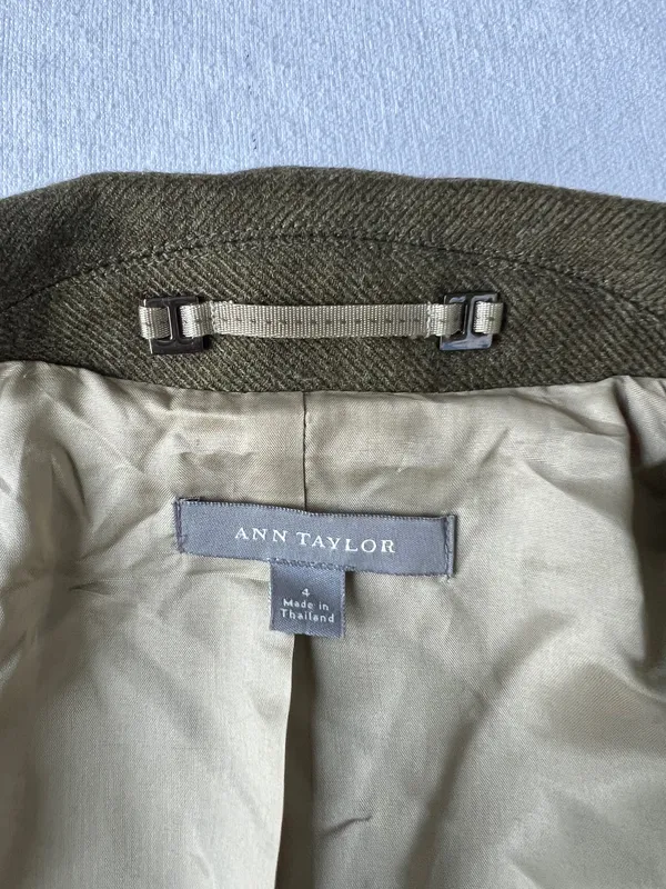 Ann Taylor Green Blazer Jacket - Size 4 - Image 7