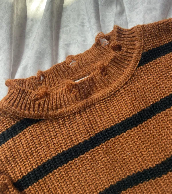 Brown Sweatshirt Size XS - Image 2