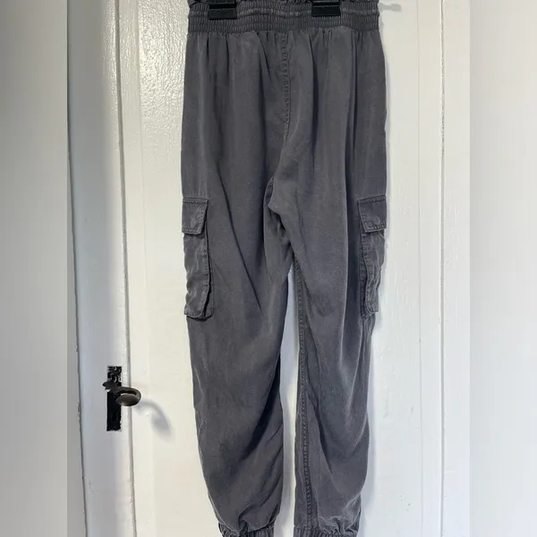 Abercrombie & Fitch Grey cargo jogger washed gray size small - Image 2