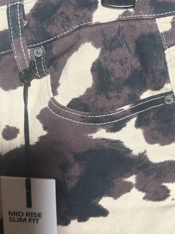 Oat Cowhide Print Jeans. Size 8. Slim fit Brown - Image 4