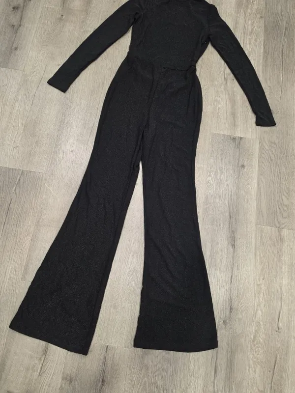 Superdown Black Long Sleeve mock neck Open Back Bell Bottom Jumpsuit Sz S sparle - Image 9