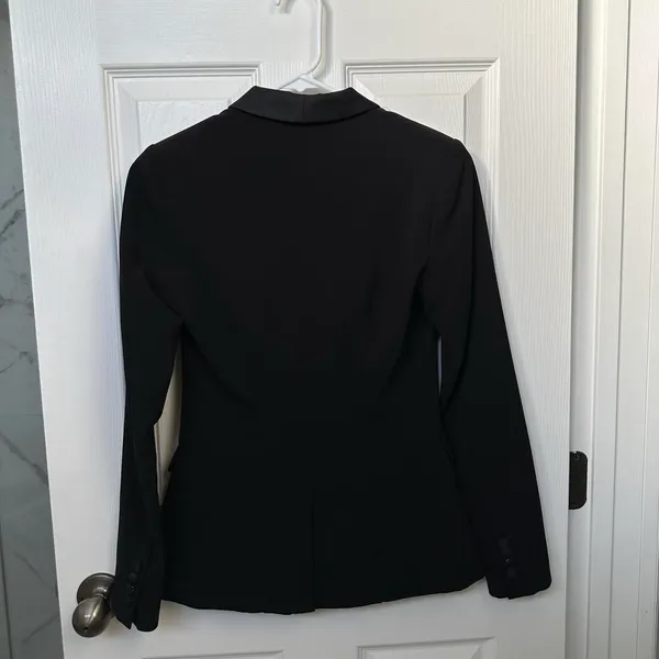 Women’s blazer with tailored fit - Image 3