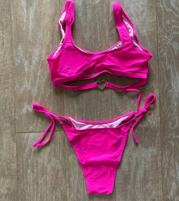 Hot pink cut out heart bikini set M NEW - Image 4