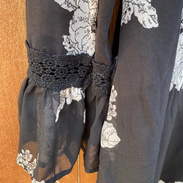 Xhilaration Floral Dress‎ - Image 5