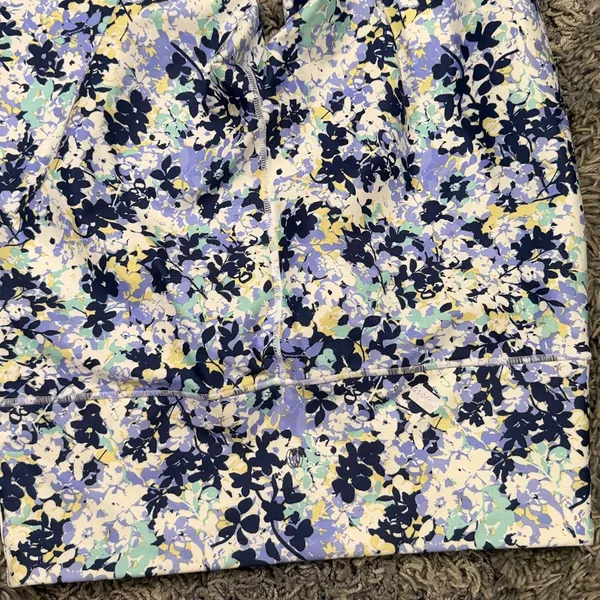 Balance Collection Leggings - Image 4