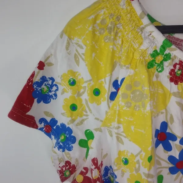 Kim Rogers 1X Cotton Floral Blooms Top Plus in Red Yellow Blue - Image 2