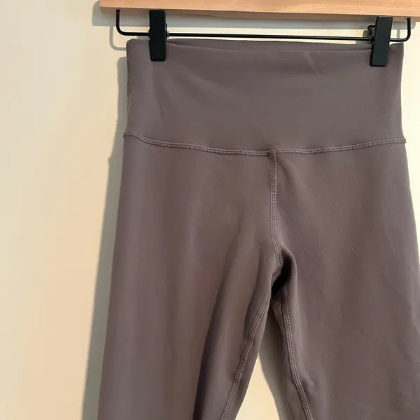 Alo Yoga High-Waist Airbrush Legging Purple Dusk Grey Size Small Full Length - Image 3