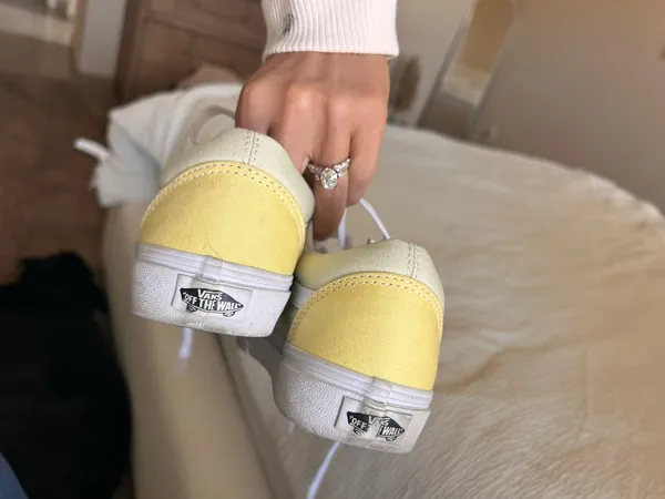 vans  - Image 7